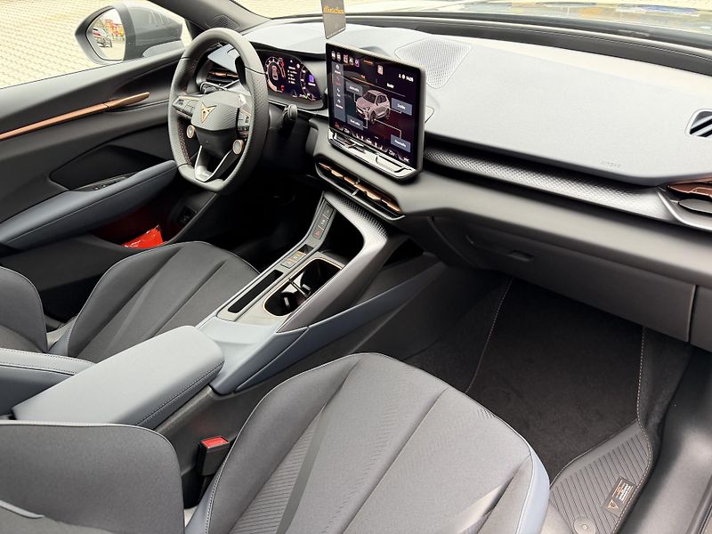 Cupra Terramar (2026) 2.0TSI 150kW 4WD R20 ZÁRUKA 5! - fotka 36 z 44