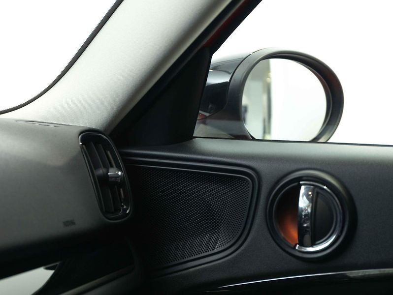 Mini Countryman Cooper D - fotka 16 z 22