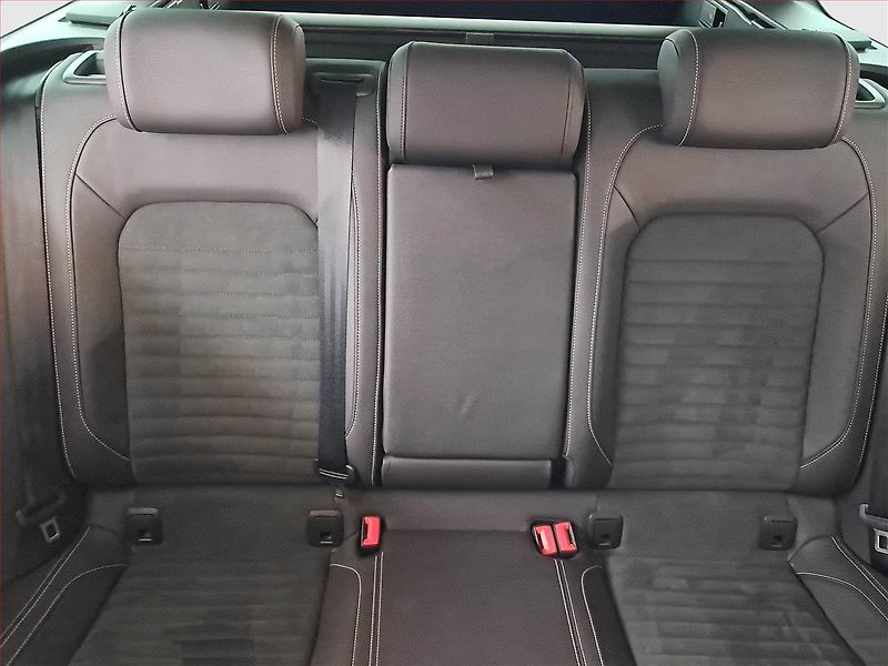 Volkswagen Passat (2021) Elegance 2.0 TDI - fotka 10 z 24
