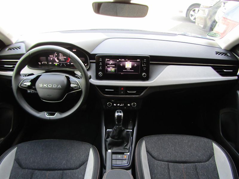 Škoda Scala FL Top Selection 1.0 TSI /85kW - fotka 16 z 30