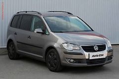 Volkswagen Touran (2008) 1.6i, AC, temp - fotografie inzerátu