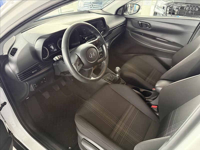 Hyundai Bayon 1,2   61kW,SERVISKA,ČR,1.MAJIT - fotka 7 z 22