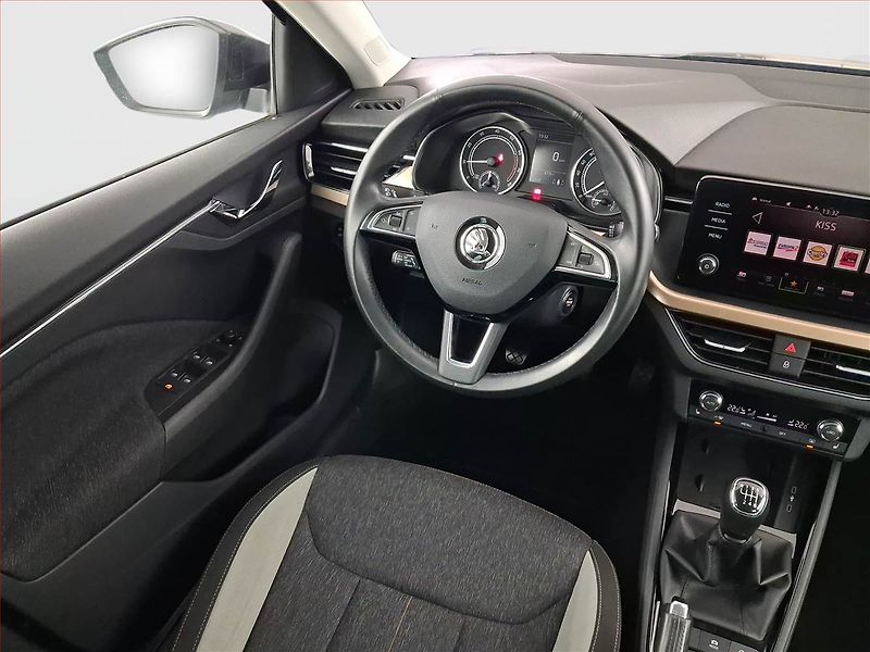 Škoda Scala (2019) Style 1.0 TSI, Serv.kniha - fotka 7 z 19