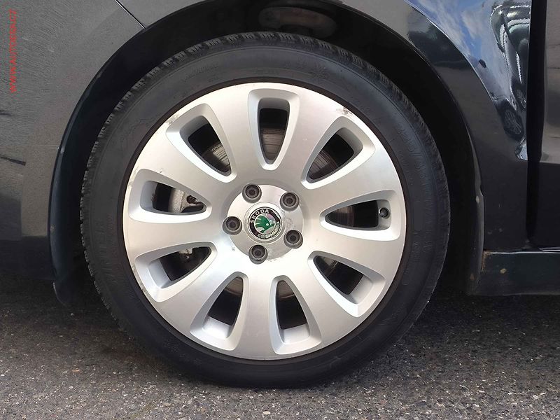 Škoda Superb (2010) 2.0 TSI, DSG, navi, bixen - fotka 18 z 20