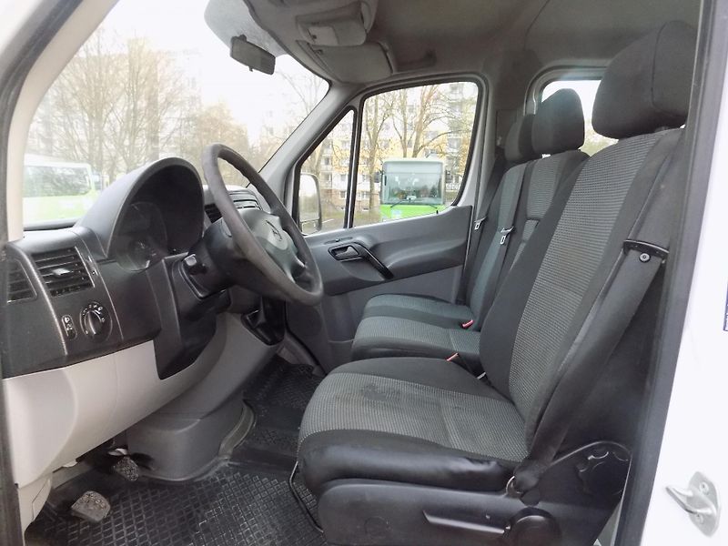Mercedes-Benz Sprinter (2010) 2.2 95KW L2H1 6 MÍST - fotka 19 z 39