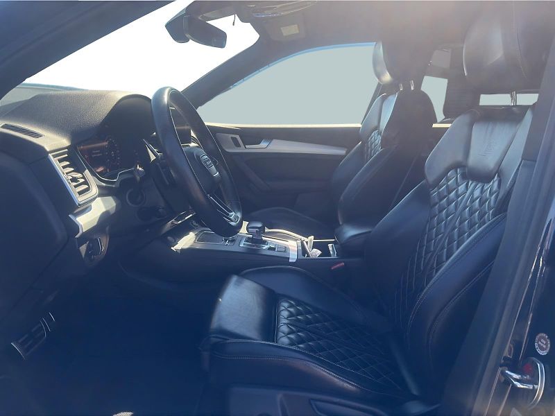 Audi Q5 3.0TDi Quattro S-Line 210kW - fotka 13 z 23