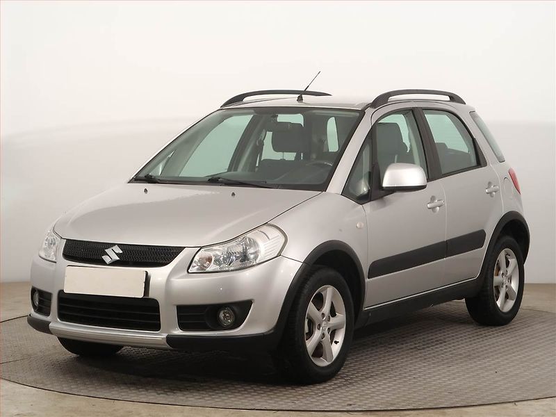 Suzuki SX4 (2007) 1.6 VVT, 4X4 - fotka 2 z 15