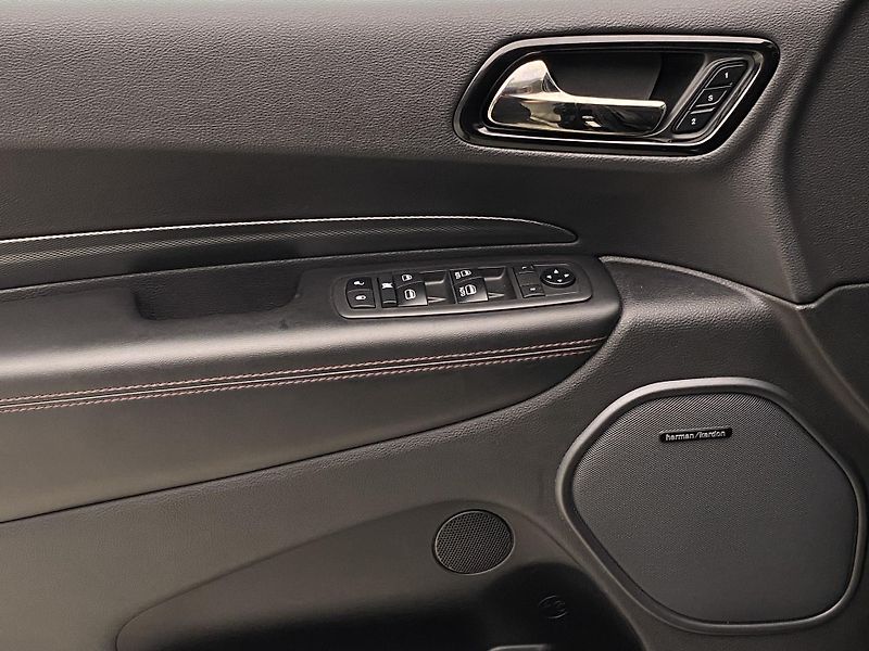 Dodge Durango R/T 5.7 HEMI 4x4 AUT - fotka 29 z 72