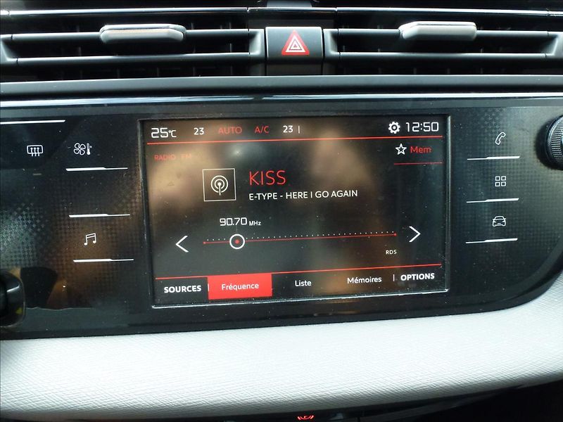 Citroën Grand C4 Picasso 1,2 PureTech 130HP Turbo 6MAN - fotka 39 z 51