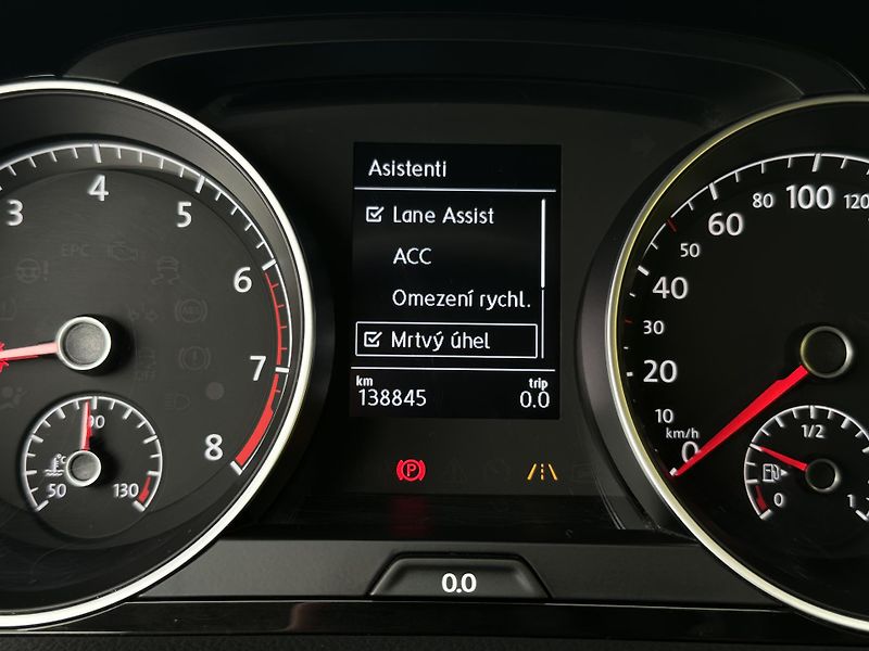Volkswagen Golf (2019) IQ.DRIVE 1.5TSI110kW 2.Maj. - fotka 12 z 40