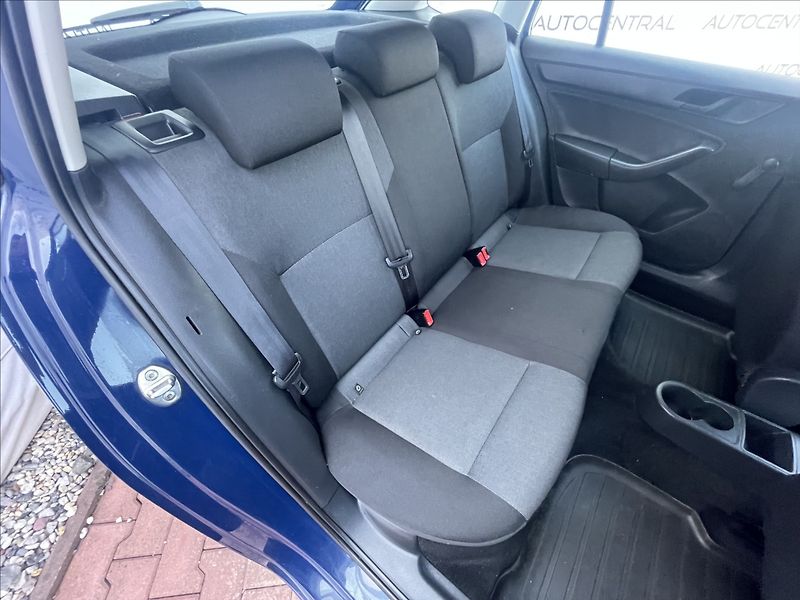 Škoda Rapid 1,2 TSi,77kW,po servisu - fotka 20 z 20
