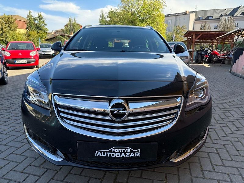 Opel Insignia (2015) 2.0 CDTi  Kombi - fotka 6 z 17