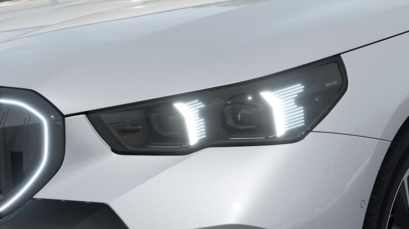 BMW Řada 5 540d xDrive Touring - fotka 7 z 14