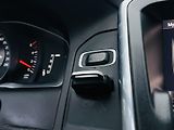 Volvo XC60 2.4D 4x4 AUT SERVISKA TAŽNÉ - náhled 40