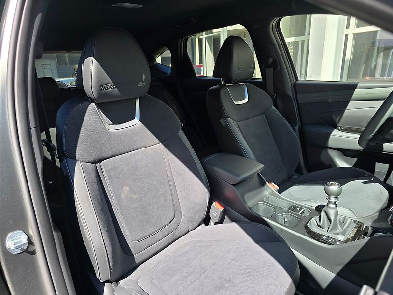 Hyundai Tucson (2026) 1.6 T-GDi MT 20 YEARS PREMIUM - fotka 24 z 29