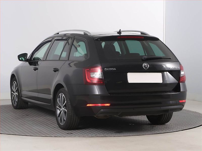 Škoda Octavia (2017) 2.0 TDI, Navi, Tempomat - fotka 4 z 18