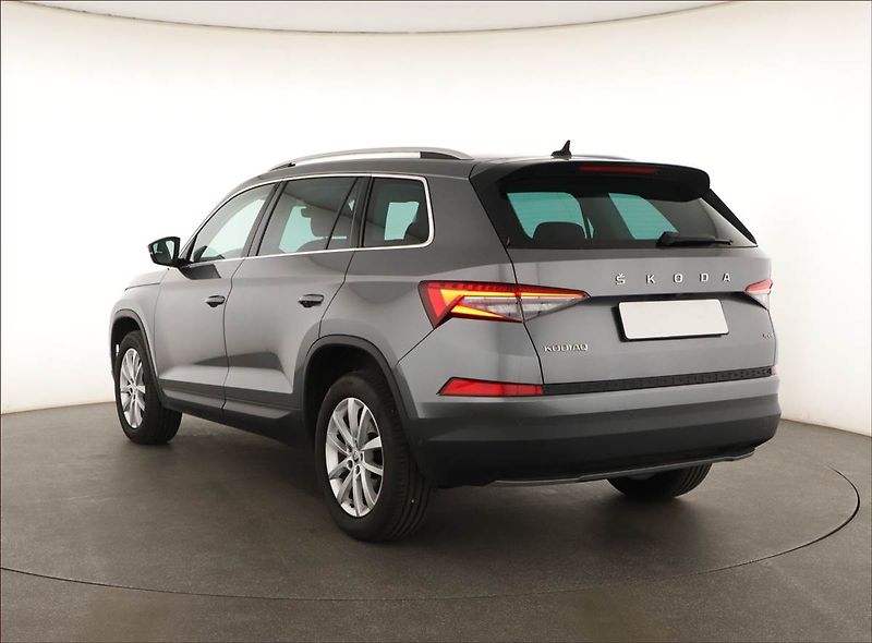 Škoda Kodiaq (2023) 2.0 TSI - fotka 4 z 20