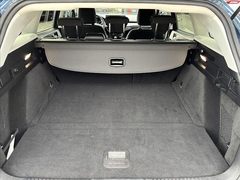 Ford Focus 1,0 EcoBoost 114kW Titanium - fotka 12 z 32