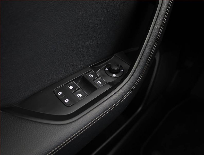 Škoda Superb (2019) 2.0 TDI, Automat, Serv.kniha - fotka 12 z 18