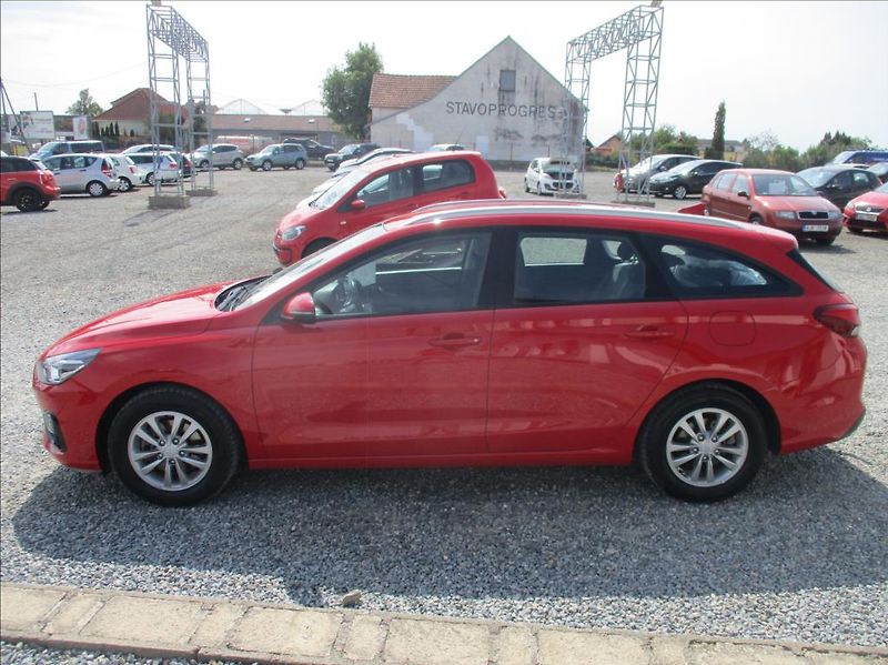 Hyundai i30 1,0 T-GDI, servis,DPH,1.maj,CZ - fotka 8 z 42