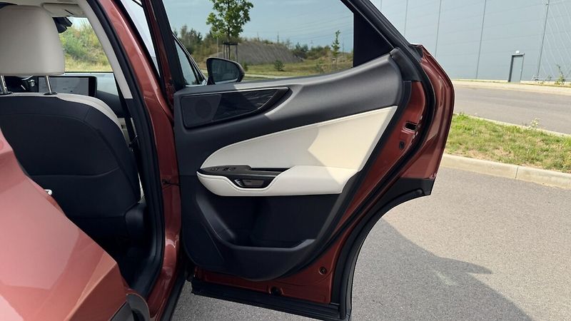 Lexus NX 350h 350H 2,5 HEV PRESTIGE - fotka 16 z 26