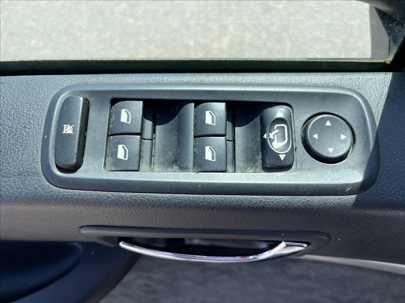 Citroën C8 2,0 HDi 8.MÍST 2xKOLA STK 7/28 - fotka 24 z 31