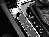 Volkswagen Arteon (2018) 1.5 TSI, Automat, Tempomat - náhled 16