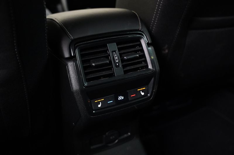 Škoda Karoq - fotka 27 z 29