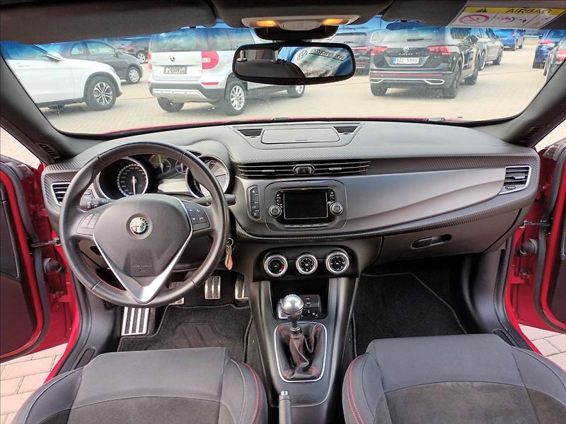 Alfa Romeo Giulietta 1,6 1.6 JTD,77KW,SPRINT,TAŽNÉ, - fotka 11 z 42