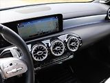 Mercedes-Benz CLA 2,0 35 AMG 225kW 4Matic DPH CZ - náhled 24