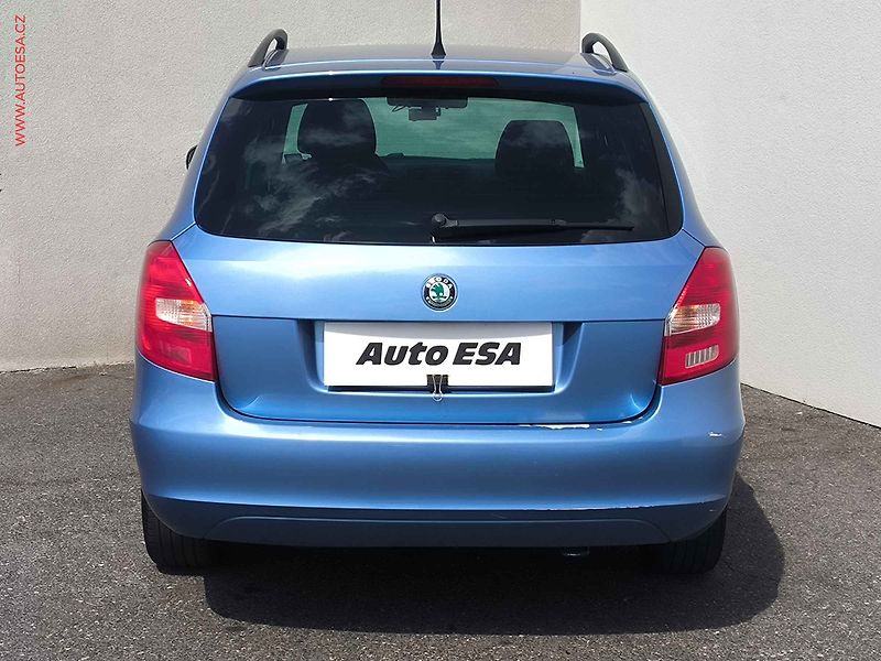 Škoda Fabia (2013) 1.2 TSi, 2.maj,ČR, AC, kamera - fotka 5 z 16
