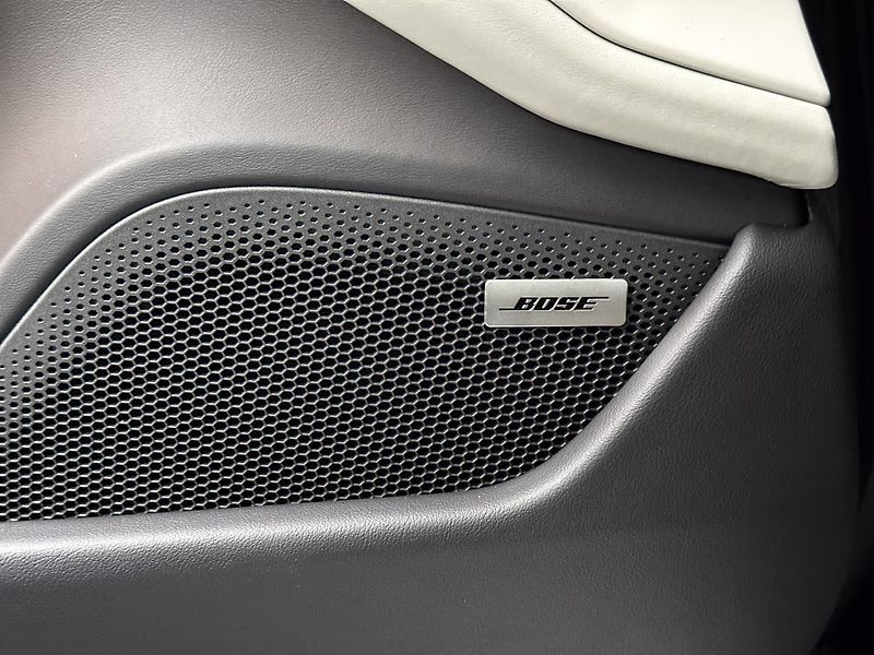 Porsche Taycan Sport Turismo HuD Chrono Inno - fotka 16 z 16