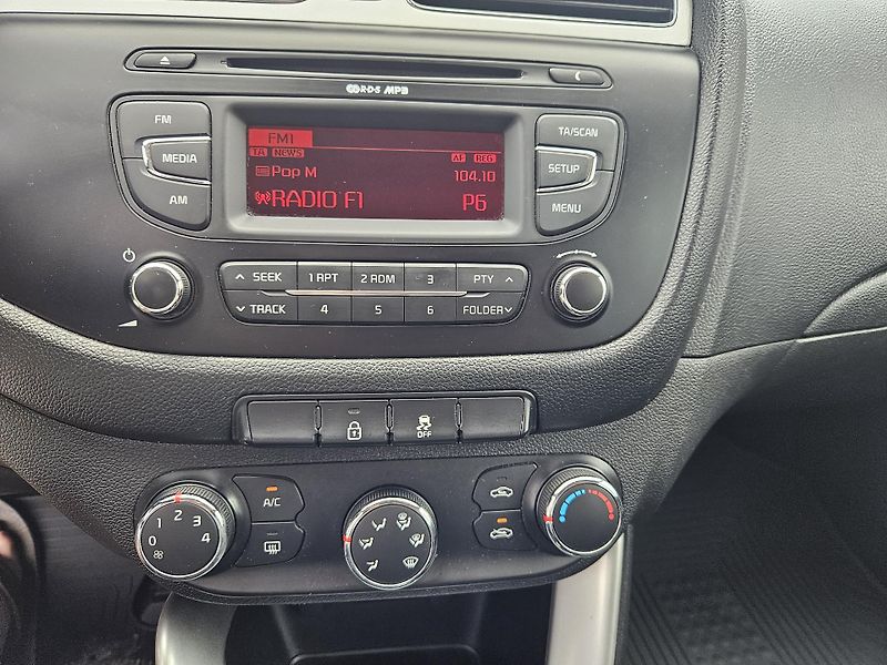 Kia Ceed (2015) 1.4crdi 66kw, MOŽNÉ SPLÁTKY  - fotka 16 z 24