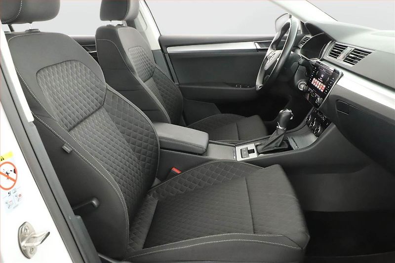 Škoda Superb (2021) 2.0 TDI - fotka 7 z 18