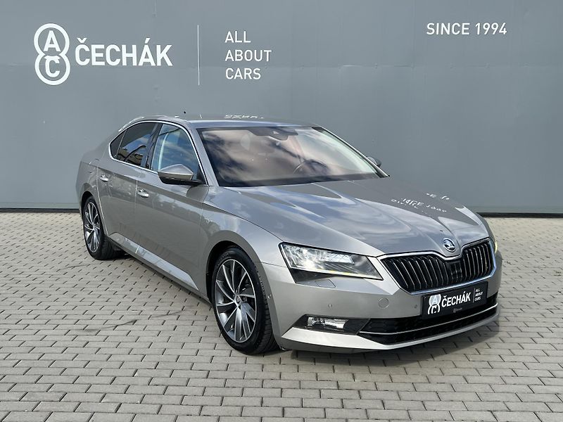 Škoda Superb (2017) 2,0TDi140kW Laurin&Klement DSG - fotka 3 z 42