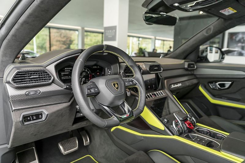 Lamborghini Urus Graphite Capsule/Pano/B&O 3D - fotka 5 z 27