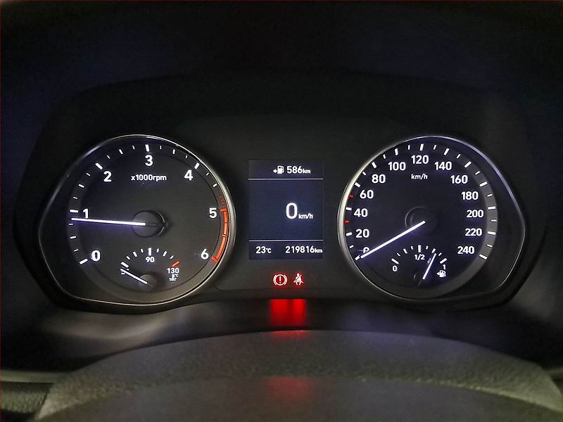 Hyundai i30 (2018) 1.6 CRDi, Park. senzory - fotka 11 z 18