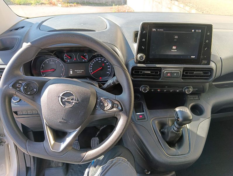 Opel Combo (2022) 1.5 D/75 kW, pojízdná dílna, - fotka 11 z 33