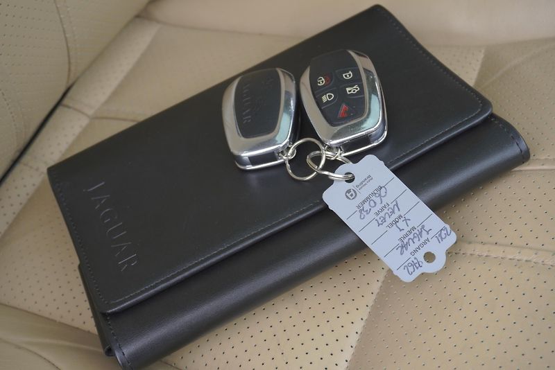 Jaguar XJ 5.0 V8 PREMIUM LUXURY - fotka 48 z 53