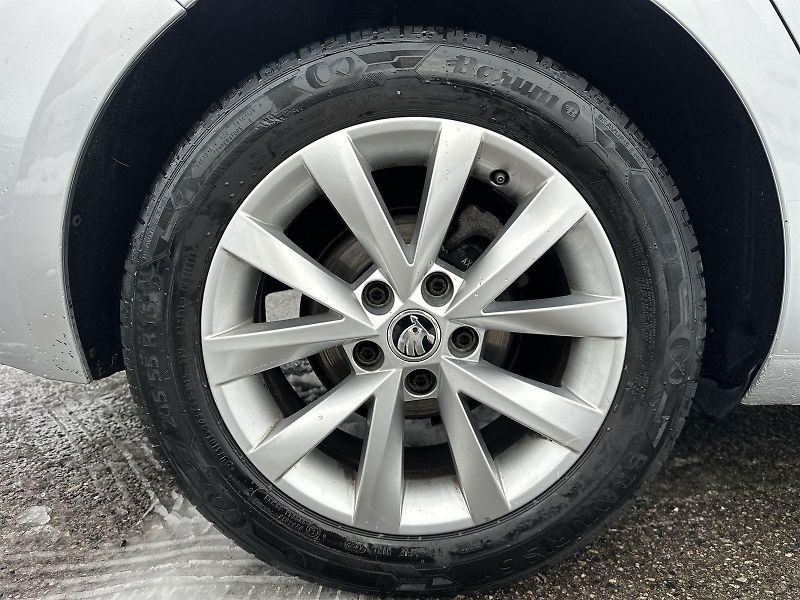 Škoda Octavia (2018) Combi 2.0 TDI DSG Style - fotka 28 z 29