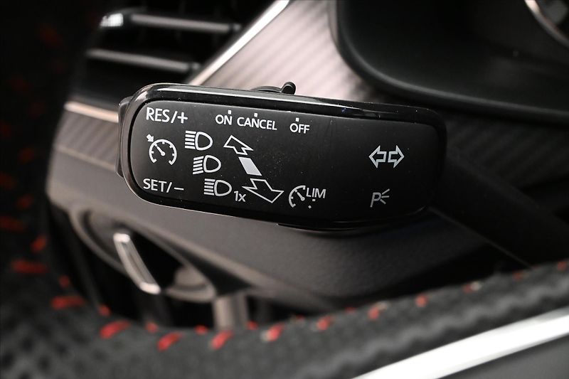 Škoda Kamiq 1,0 TSI 81kW MONTE CARLO Záruk - fotka 19 z 25