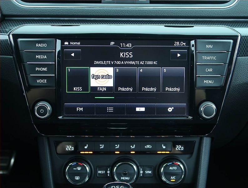 Škoda Superb (2017) Sportline 2.0 TDI, Automat - fotka 12 z 20