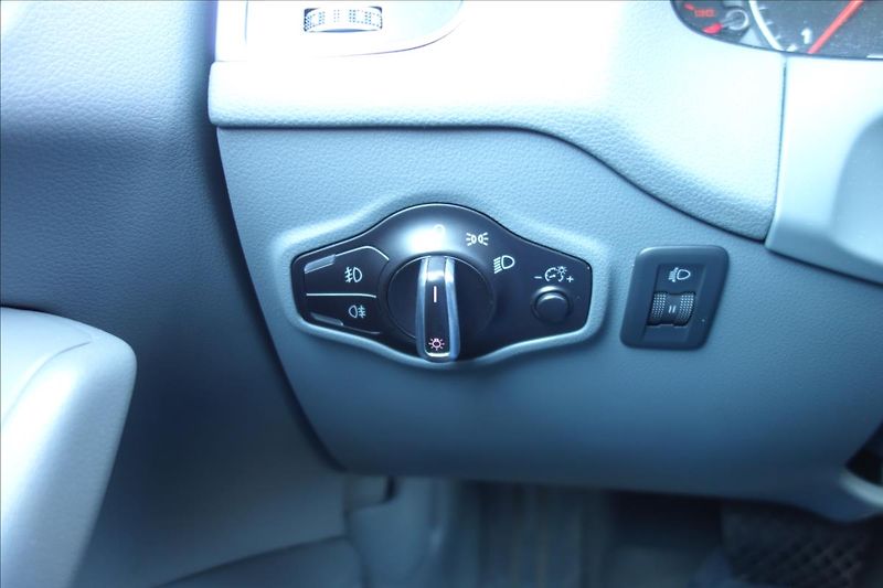 Audi Q5 2,0 TDi 120KW,S-TRONIC,QATTRO. - fotka 33 z 36