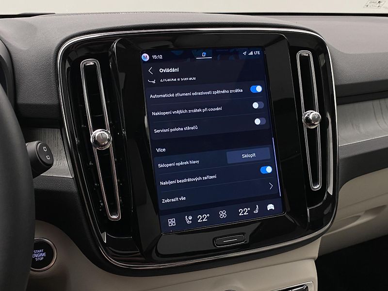Volvo XC40 B4 DARK ULTRA AUT CZ - fotka 52 z 60