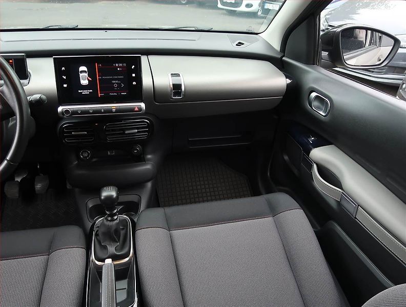 Citroën C4 Cactus (2019) 1.2 PureTech, Serv.kniha - fotka 8 z 17