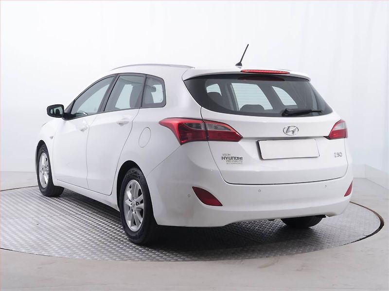 Hyundai i30 (2017) 1.6 GDI, ČR,1.maj, Serv.kniha - fotka 4 z 18