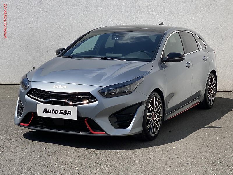 Kia ProCeed (2021) 1.6 TGDi, 1.maj,ČR, GT, AT - fotka 3 z 21