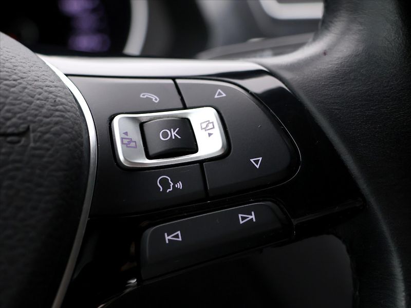Volkswagen Tiguan 2,0 TDI Comfortline ACC Serv.k - fotka 18 z 29