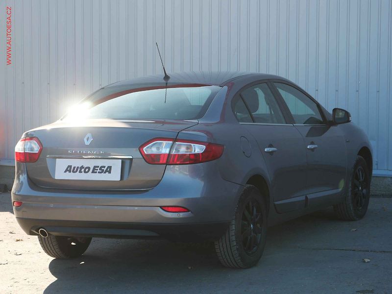 Renault Fluence (2013) 1.6i 16V, ČR, Techno - fotka 4 z 19
