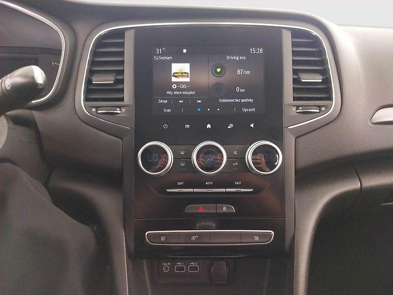 Renault Mégane (2021) 1.3 TCe, Serv.kniha, Tempomat - fotka 12 z 21